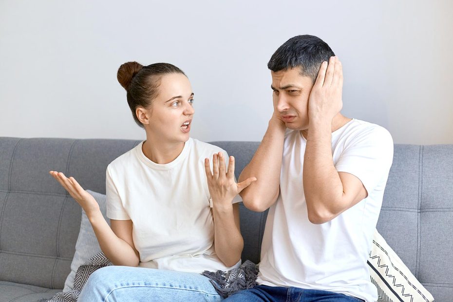 Bất bình, từ trái nghĩa với hạnh phúc